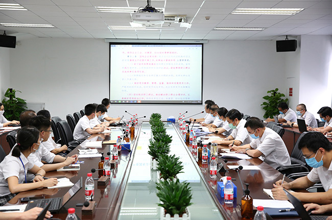 主题党日丨加强组织规范性建设，提升党员先进性意识